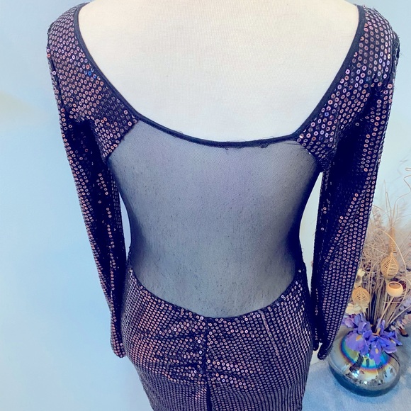 Dress - Picture 2 of 2